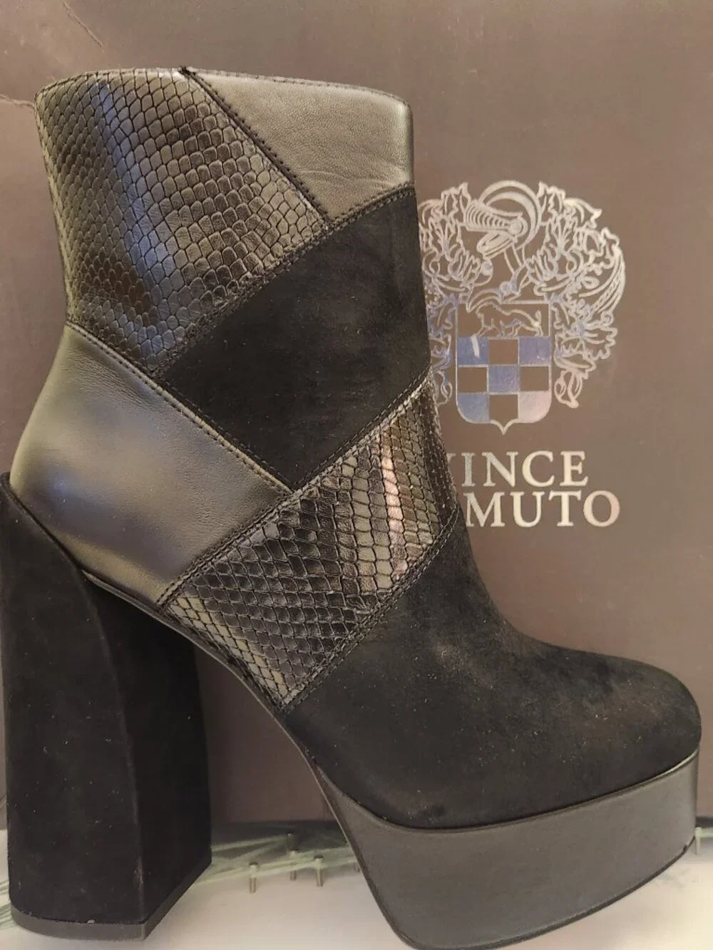 Vince Camuto Black 